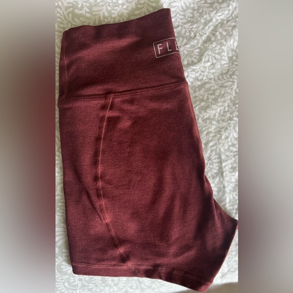 Fleo True High Contour Shorts - Picture 5 of 5